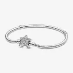 Браслет Pandora Moments Asymmetric Star Clasp Snake